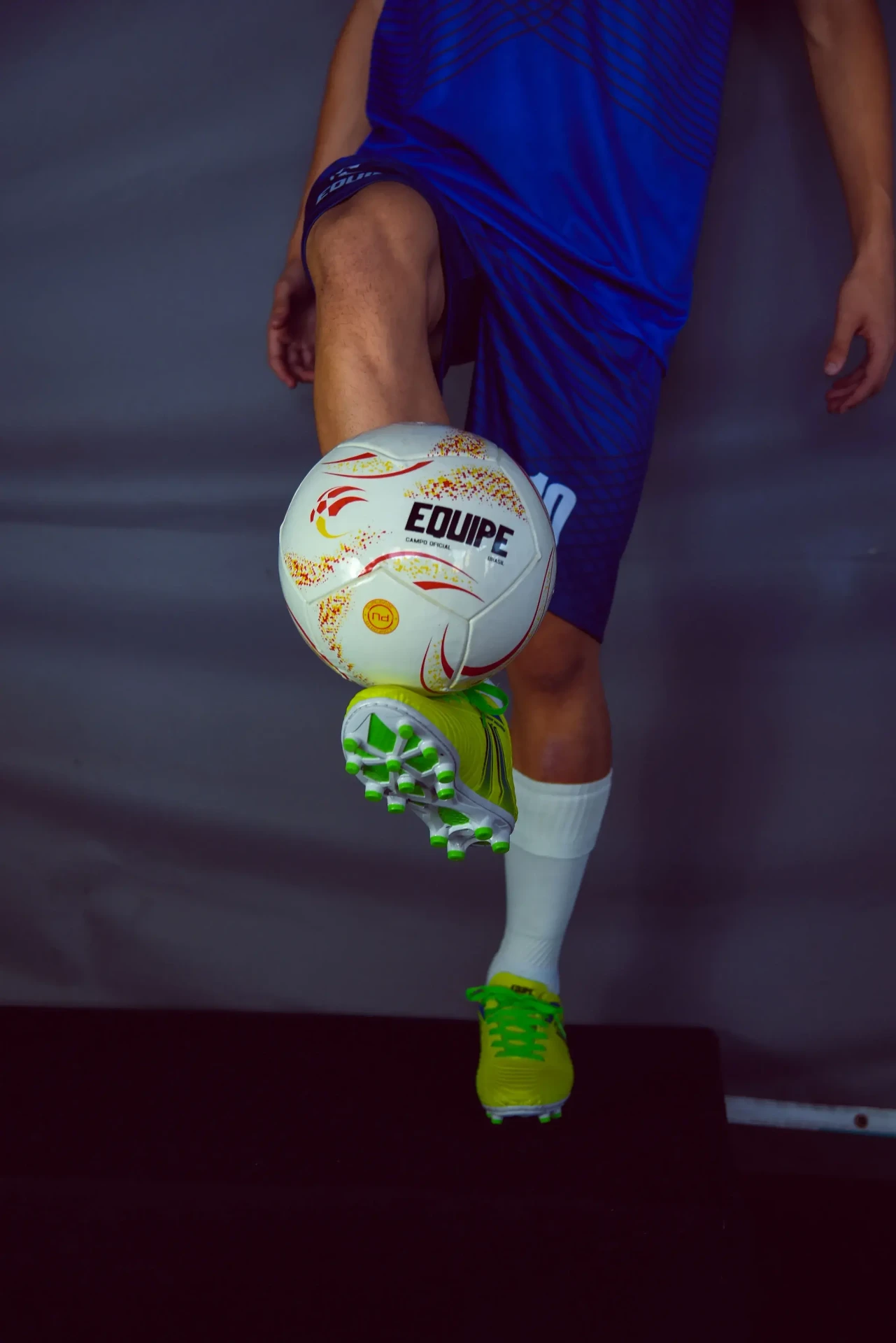 Bola de Campo Equipe Pro